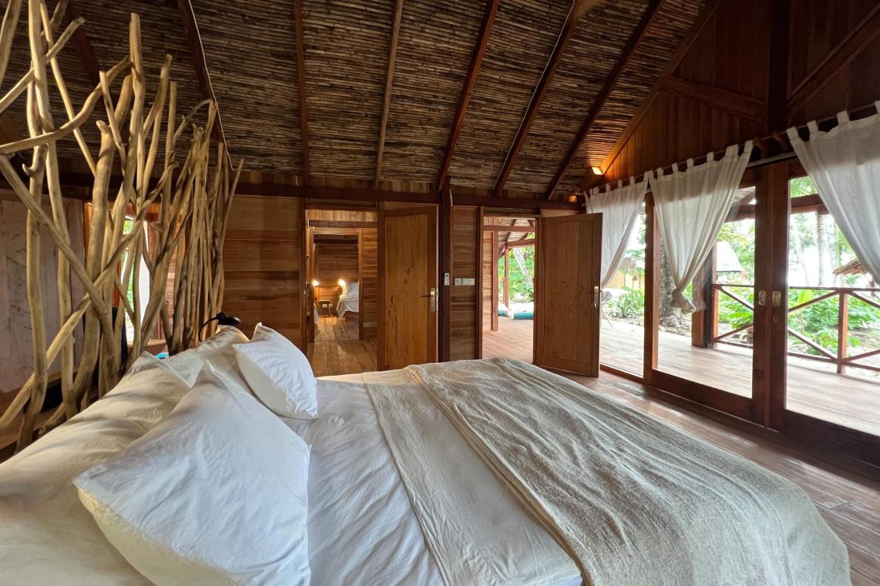 Metita Beach & Dive Resort Daruba Exterior photo