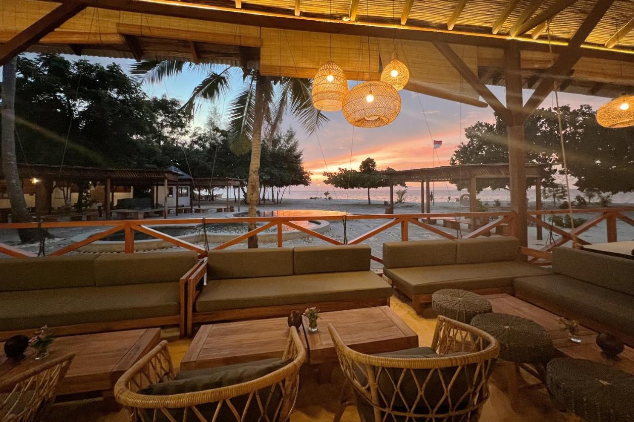 Metita Beach & Dive Resort Daruba Exterior photo