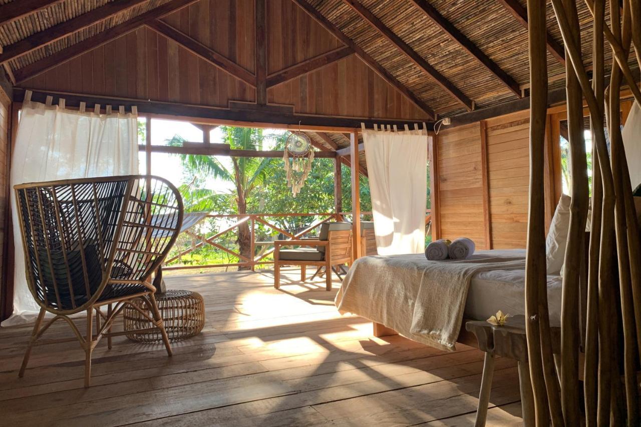 Metita Beach & Dive Resort Daruba Exterior photo